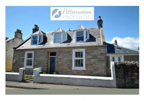 Shore Cottage Anstruther- stylish home by the sea
